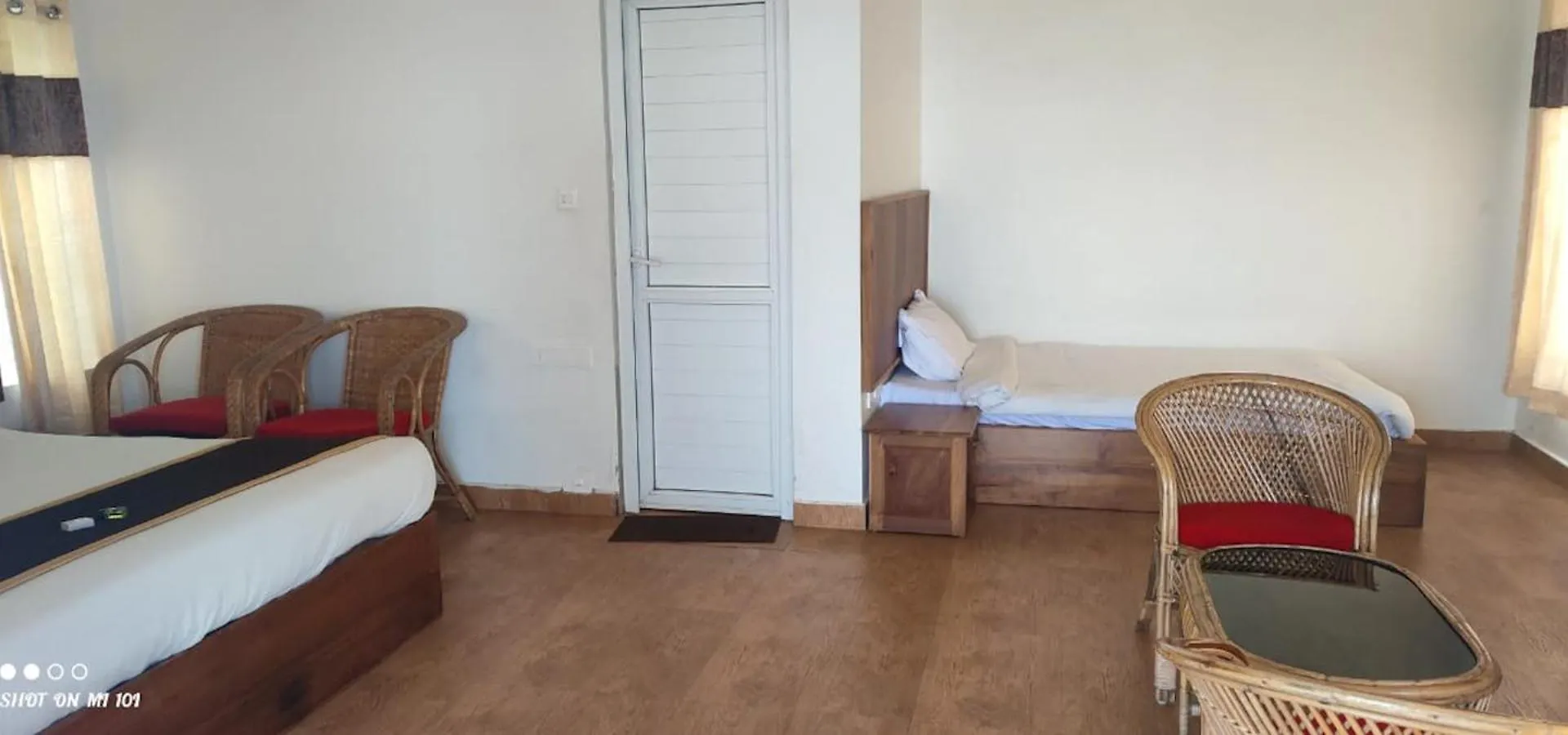Double Family Cottage Kanthalloor